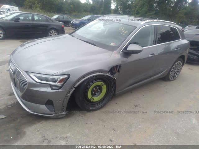 Photo 1 VIN: WA1VAAGE3KB008136 - AUDI E-TRON 