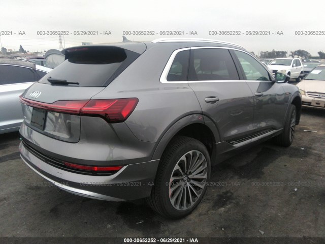 Photo 3 VIN: WA1VAAGE7KB010777 - AUDI E-TRON 