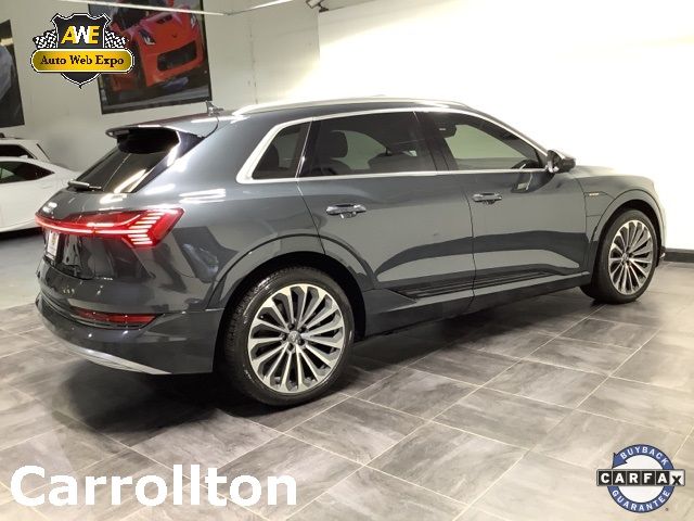 Photo 8 VIN: WA1VAAGE9KB023028 - AUDI E-TRON 