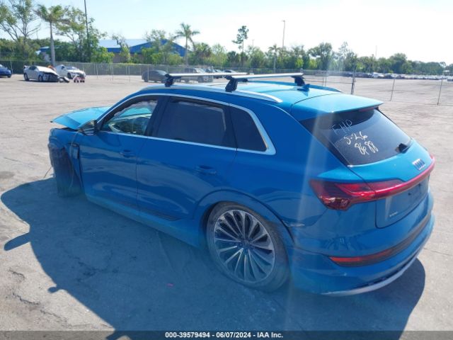 Photo 2 VIN: WA1VABGE1KB008688 - AUDI E-TRON 