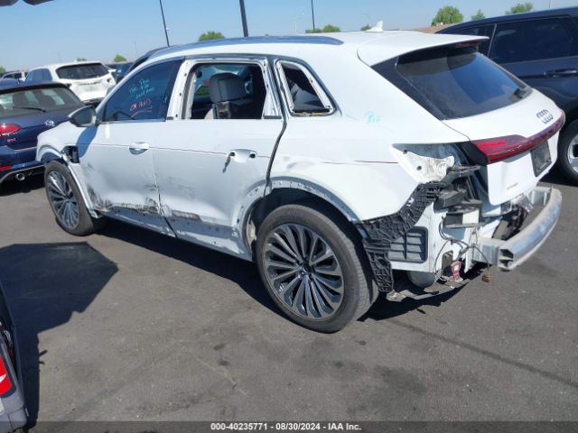 Photo 2 VIN: WA1VABGE3KB011317 - AUDI E-TRON 