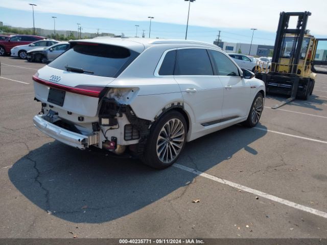 Photo 3 VIN: WA1VABGE3KB011317 - AUDI E-TRON 