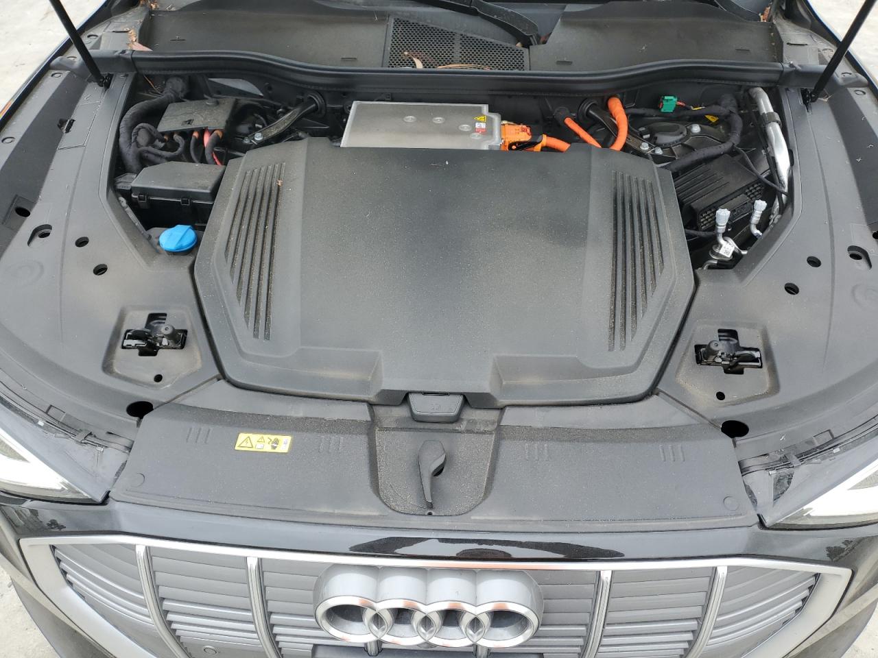 Photo 10 VIN: WA1VABGE3KB023760 - AUDI E-TRON 