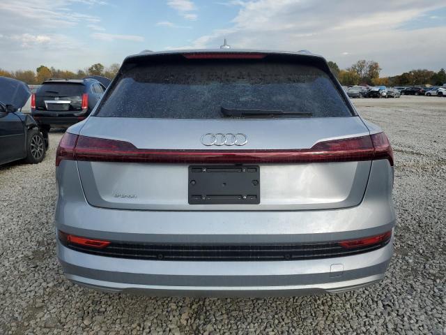 Photo 5 VIN: WA1VABGE6KB021968 - AUDI E-TRON PRE 