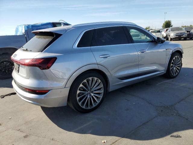 Photo 2 VIN: WA1VABGE8KB010826 - AUDI E-TRON 