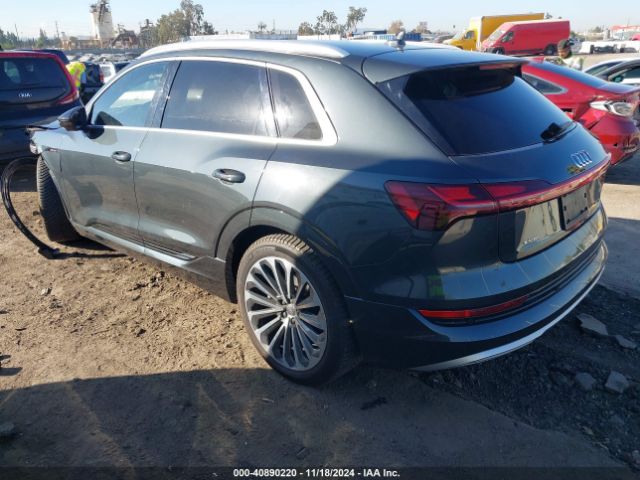 Photo 2 VIN: WA1VABGE8KB024564 - AUDI E-TRON 