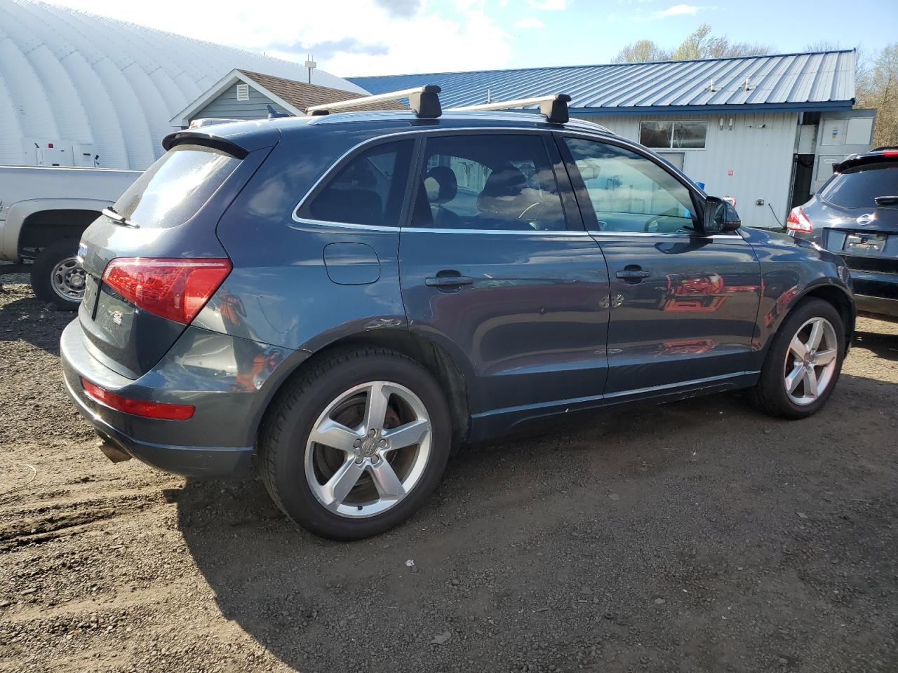 Photo 2 VIN: WA1VKAFP6AA023668 - AUDI Q5 