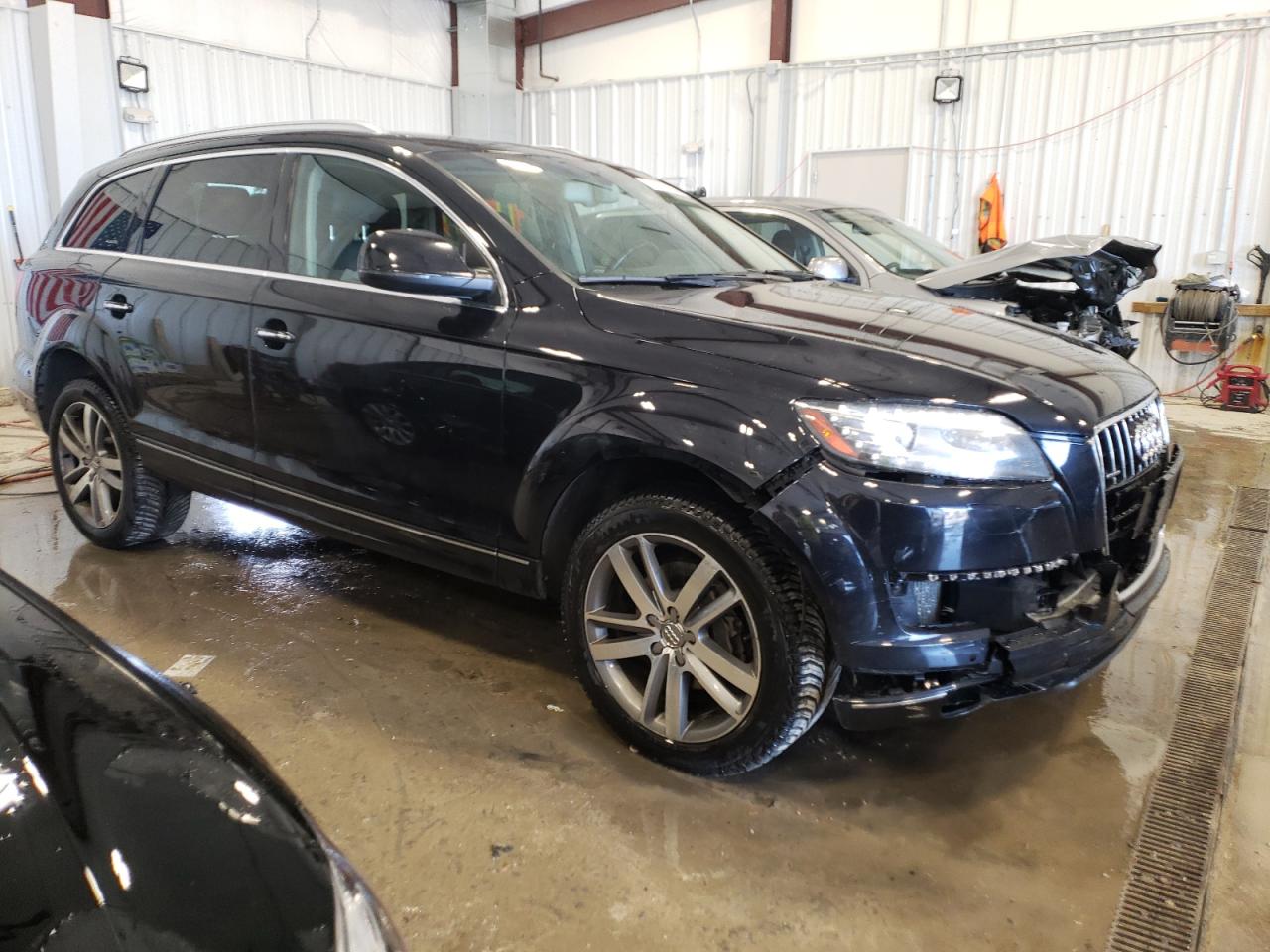 Photo 3 VIN: WA1VMAFE8CD009216 - AUDI Q7 