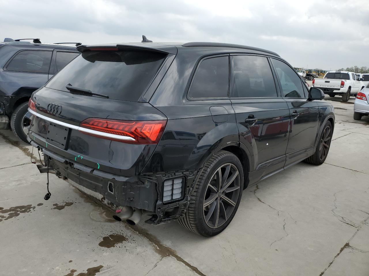 Photo 2 VIN: WA1VWBF75MD018118 - AUDI SQ7 