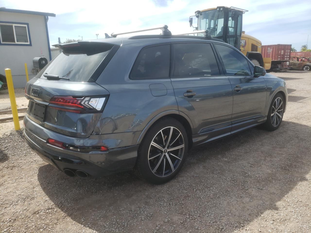 Photo 2 VIN: WA1VWBF78ND005333 - AUDI SQ7 