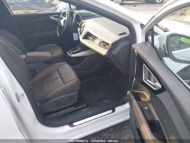 Photo 4 VIN: WA1W2BFZ0NP053800 - AUDI Q4 