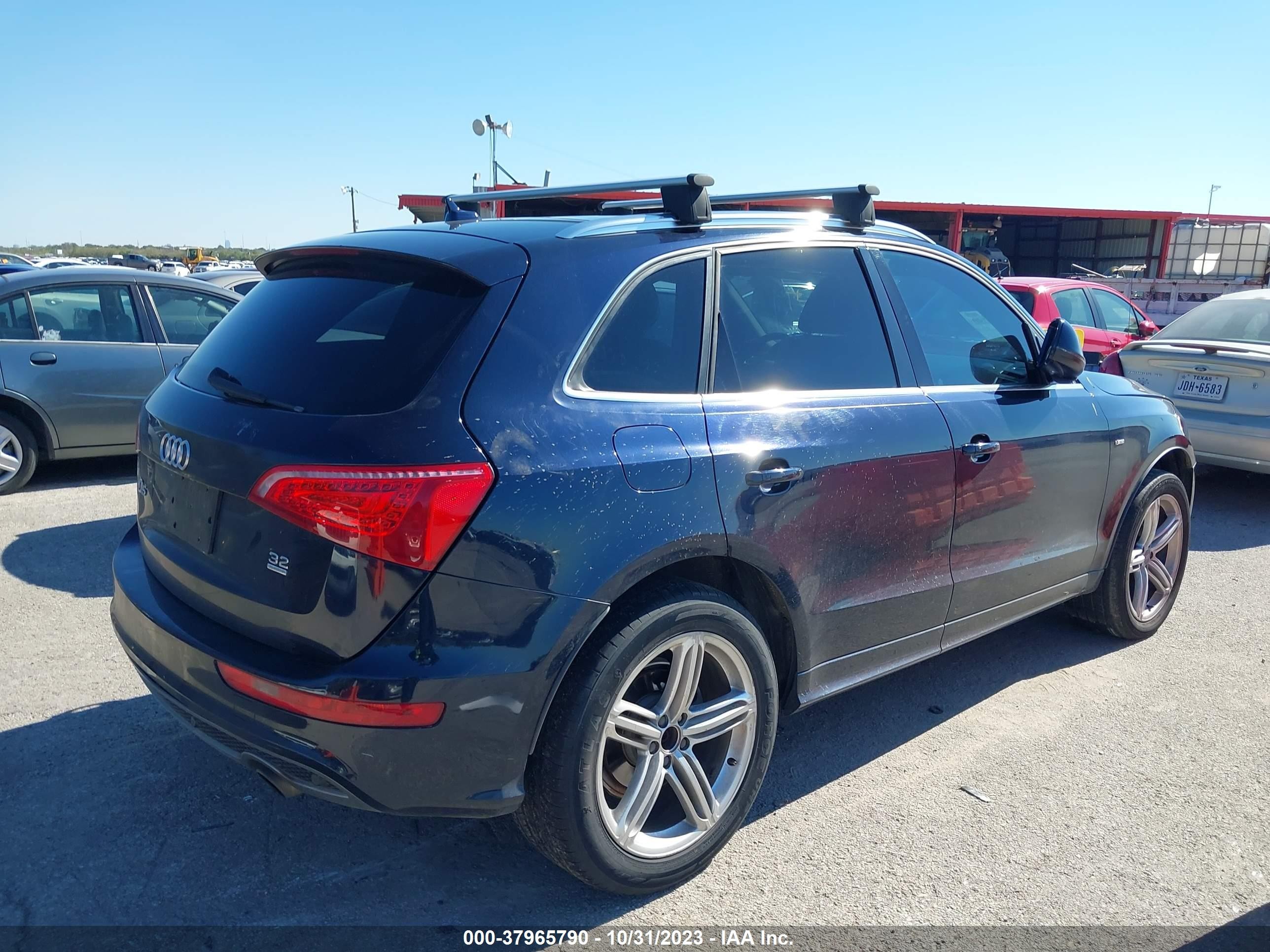 Photo 3 VIN: WA1WKAFP6BA017570 - AUDI Q5 