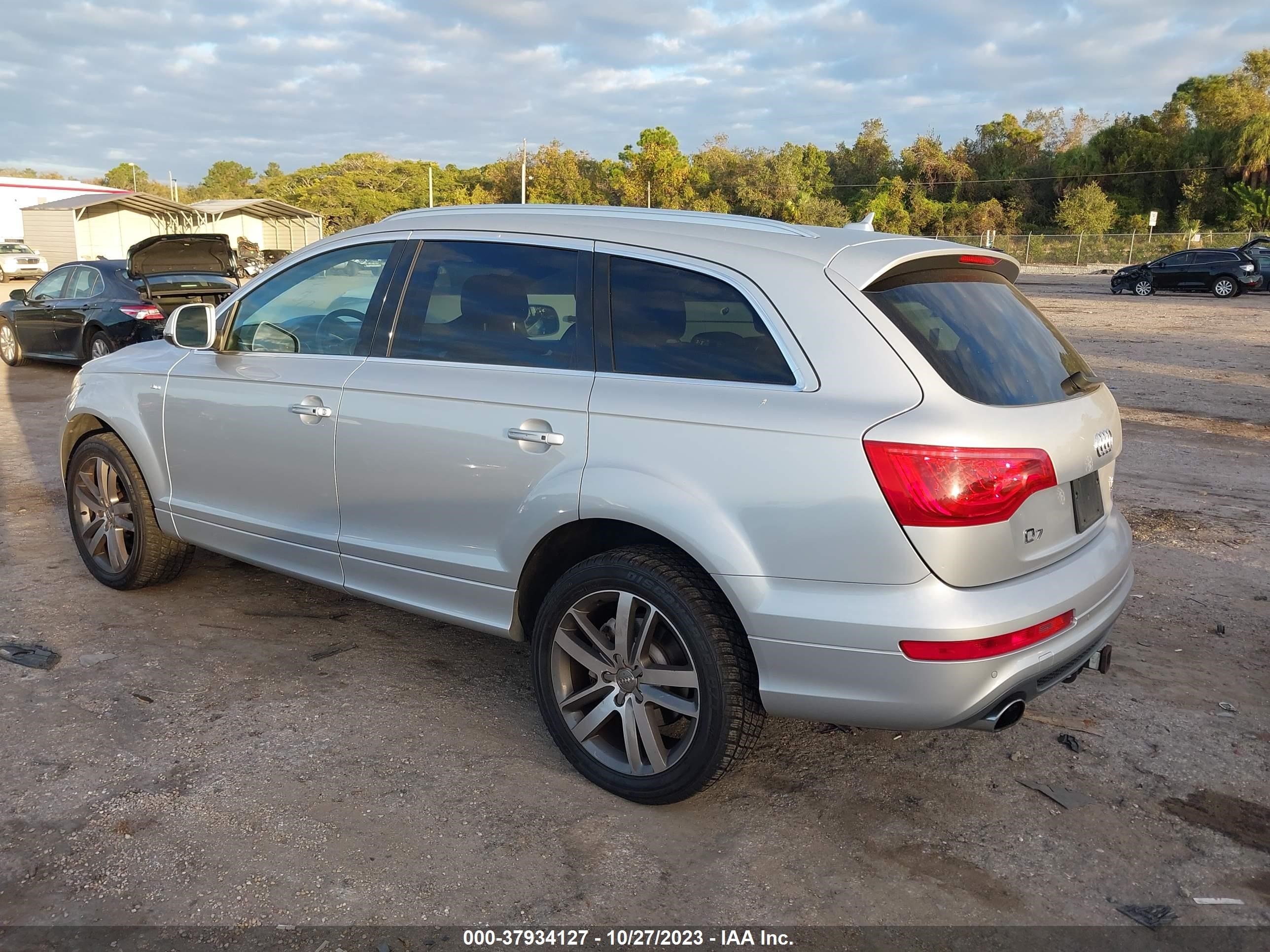 Photo 2 VIN: WA1WMBFE5DD011503 - AUDI Q7 