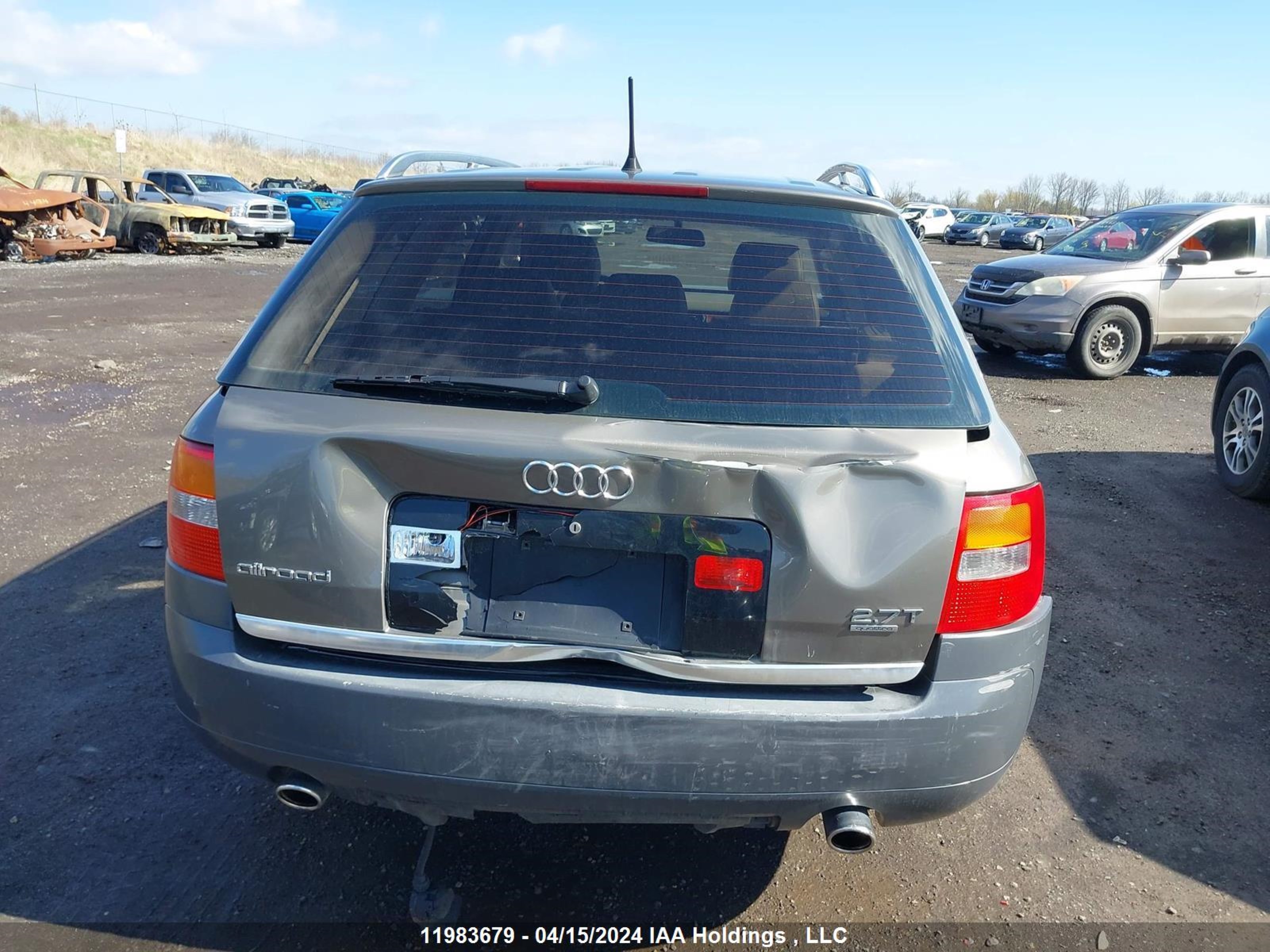 Photo 5 VIN: WA1YD64B75N018070 - AUDI ALLROAD 