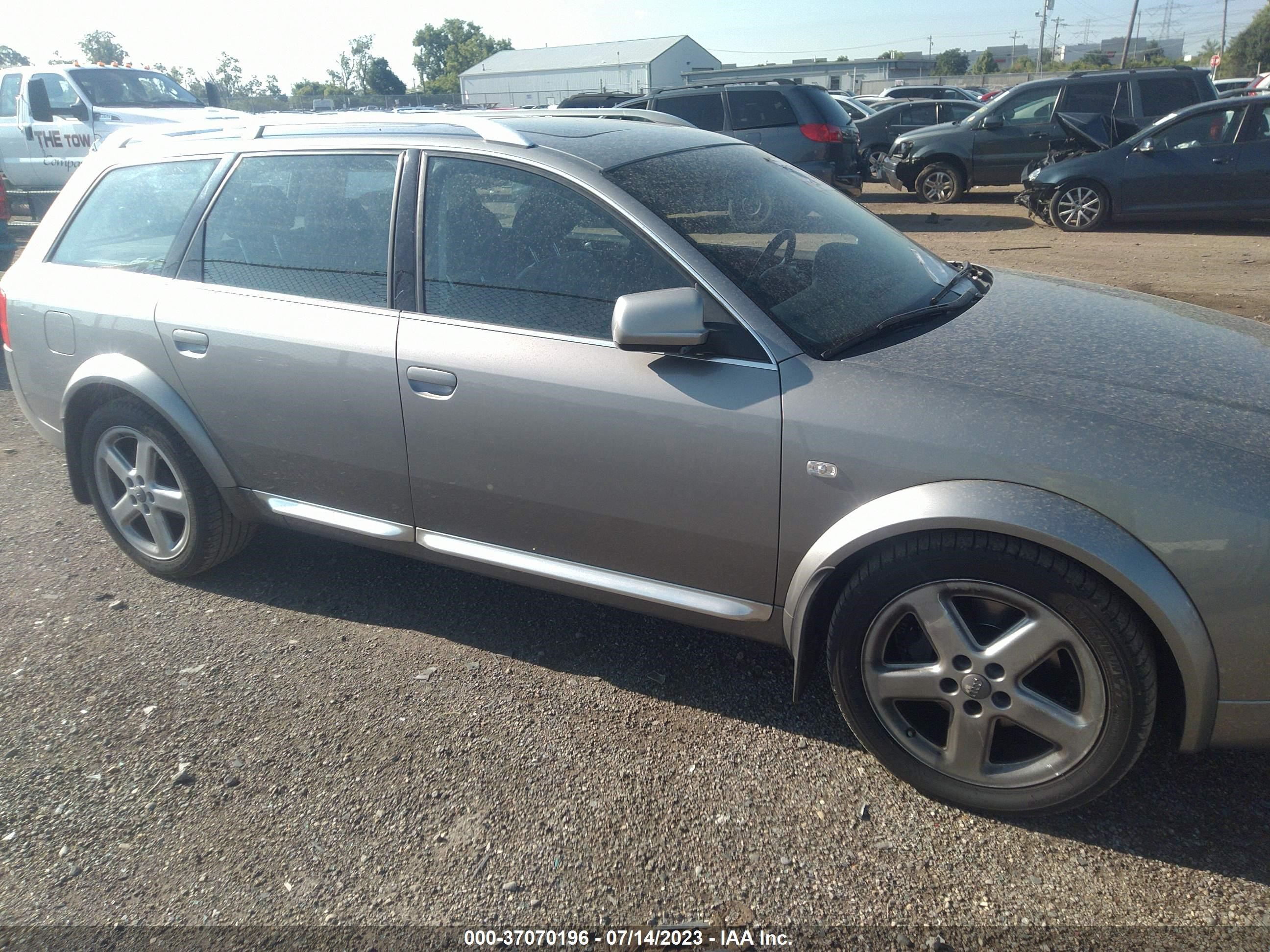 Photo 12 VIN: WA1YL64B35N025519 - AUDI ALLROAD 