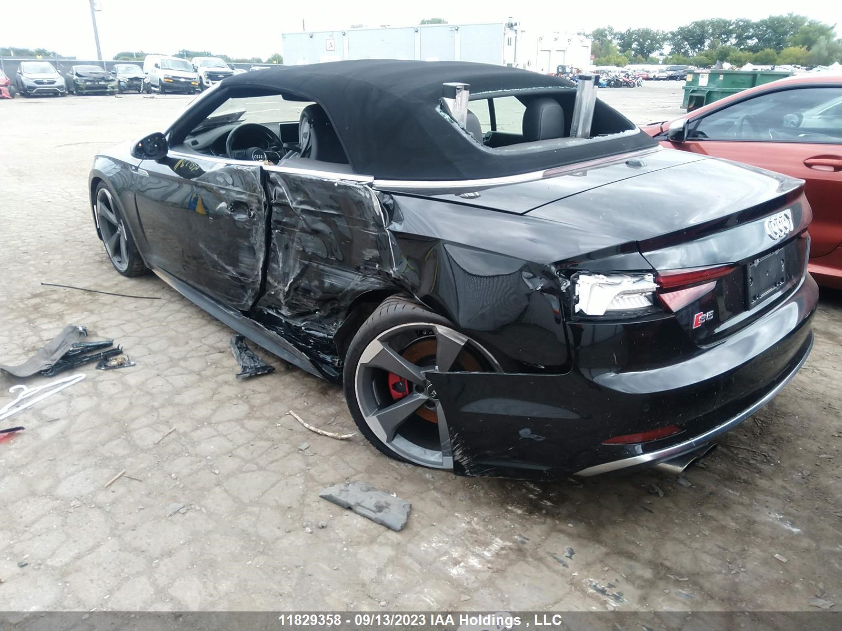 Photo 2 VIN: WAU24GF50KN000768 - AUDI S5 