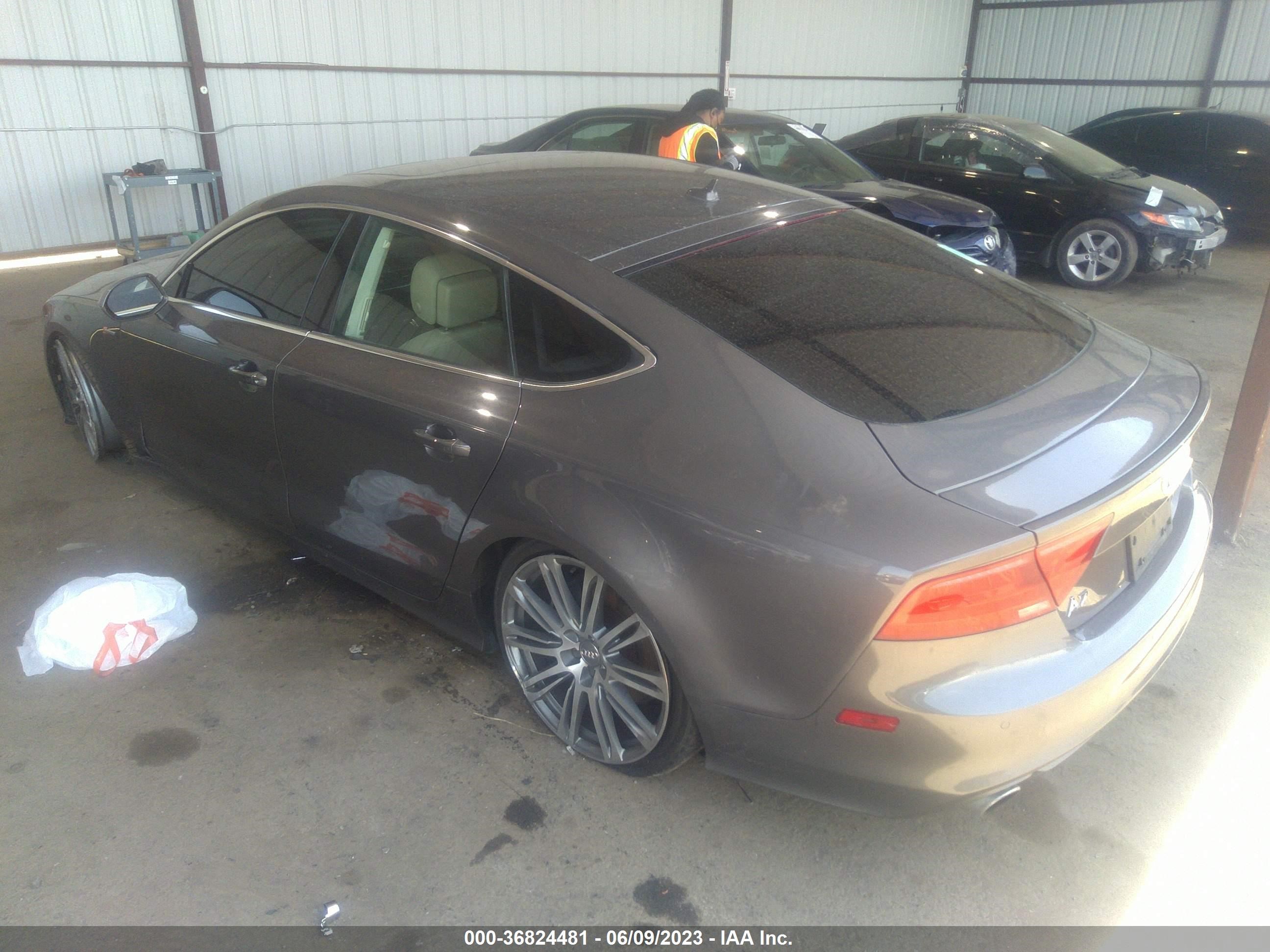 Photo 3 VIN: WAU2GAFC9DN100650 - AUDI A7 