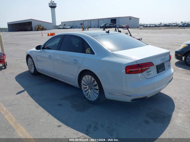 Photo 2 VIN: WAU32AFD1FN005806 - AUDI A8 