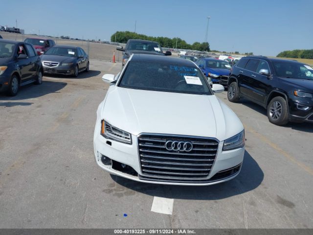 Photo 5 VIN: WAU32AFD1FN005806 - AUDI A8 