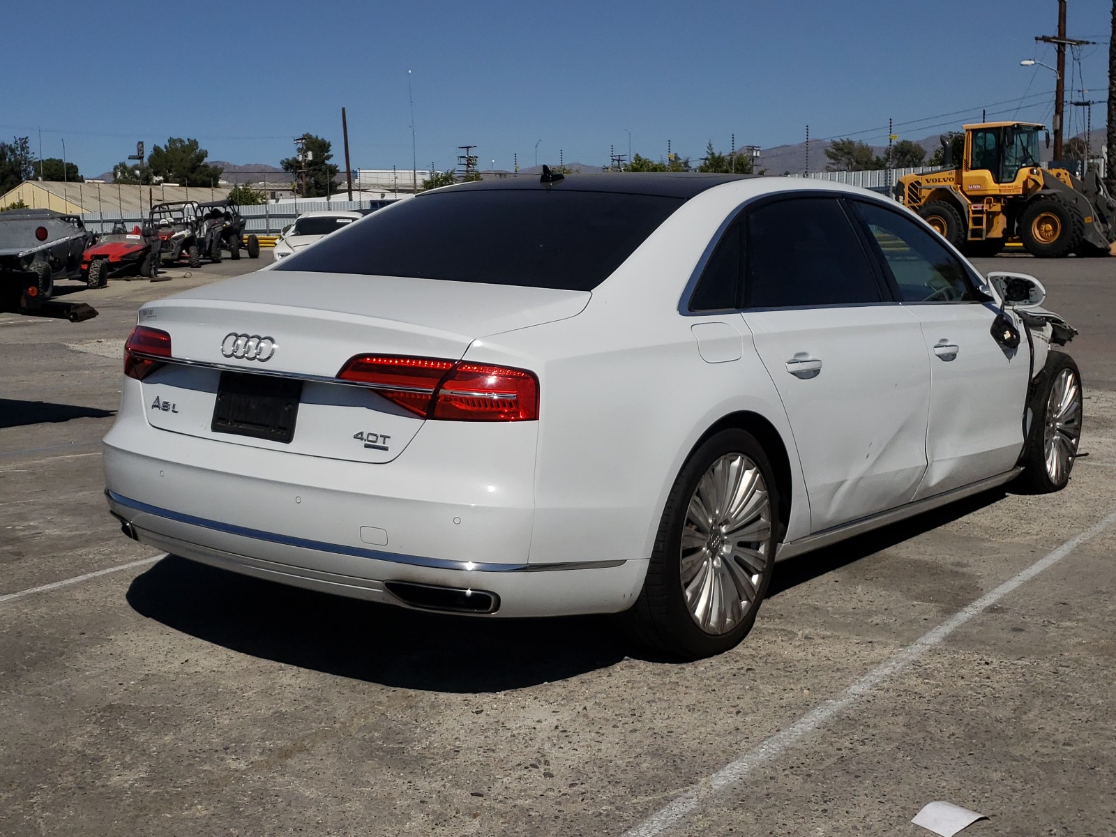 Photo 3 VIN: WAU32AFD4FN031395 - AUDI A8 L QUATT 