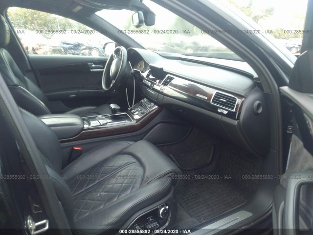 Photo 4 VIN: WAU32AFD8FN031383 - AUDI A8 