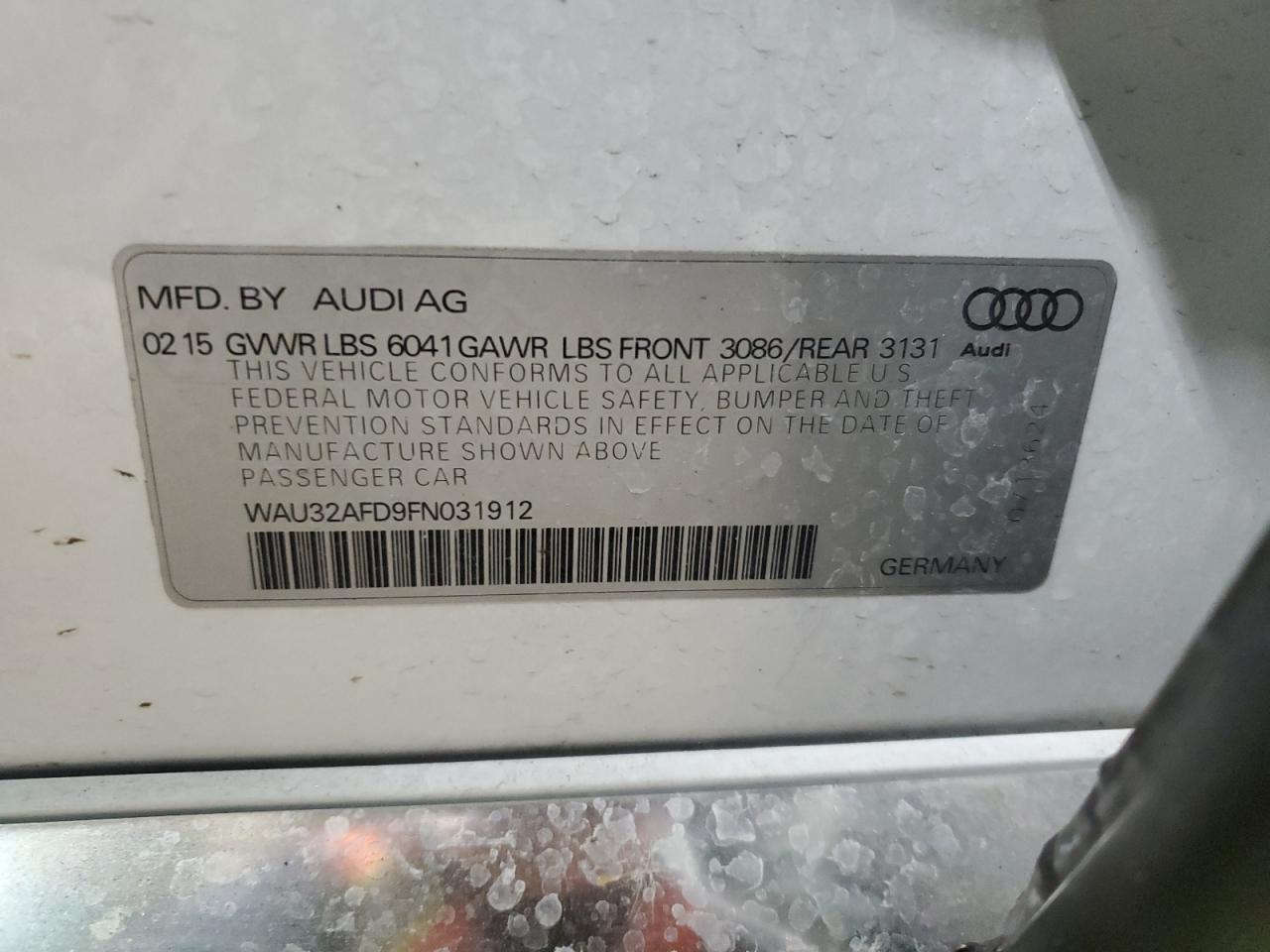 Photo 11 VIN: WAU32AFD9FN031912 - AUDI A8 