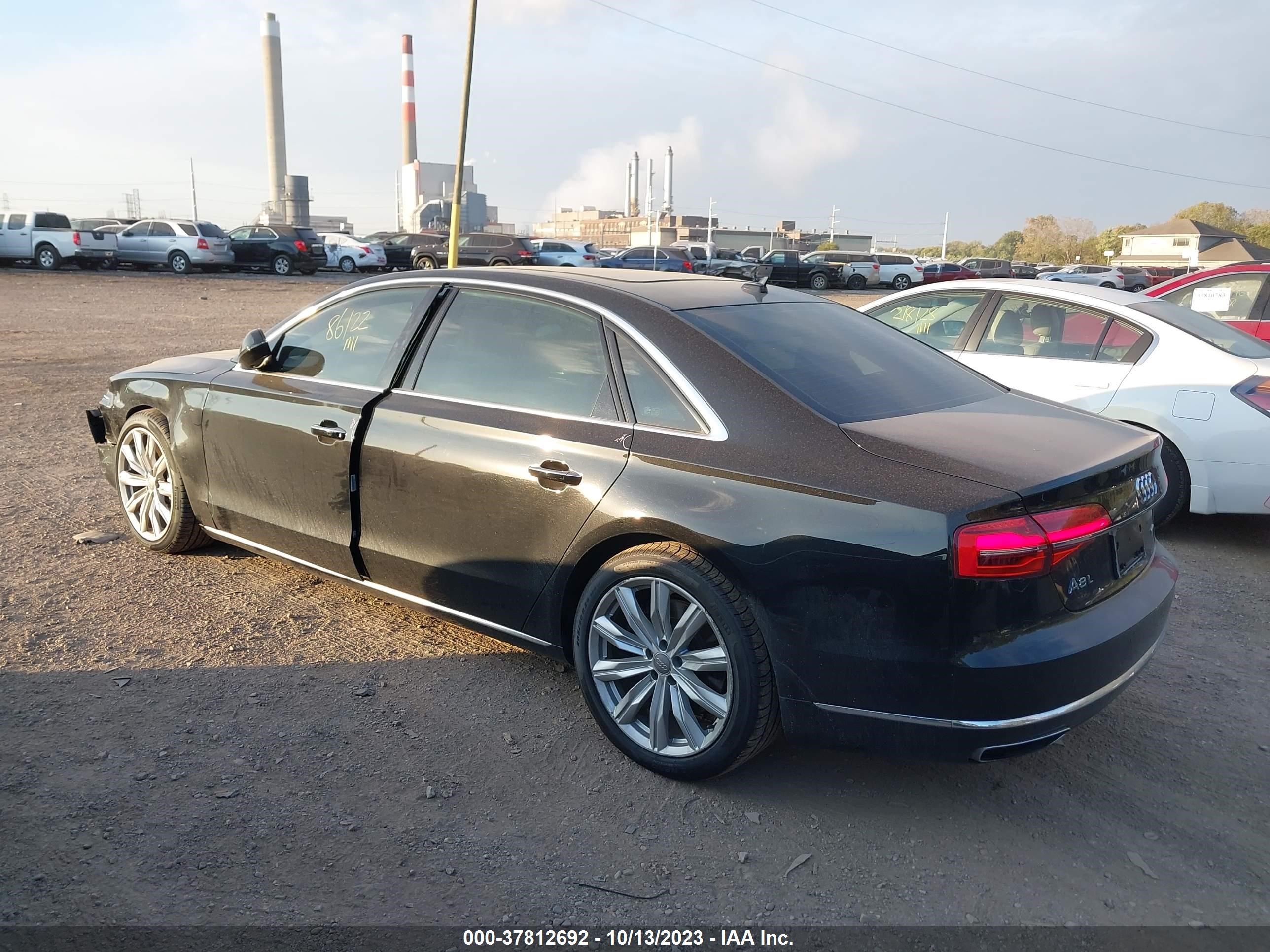 Photo 2 VIN: WAU34AFD1GN002657 - AUDI A8 