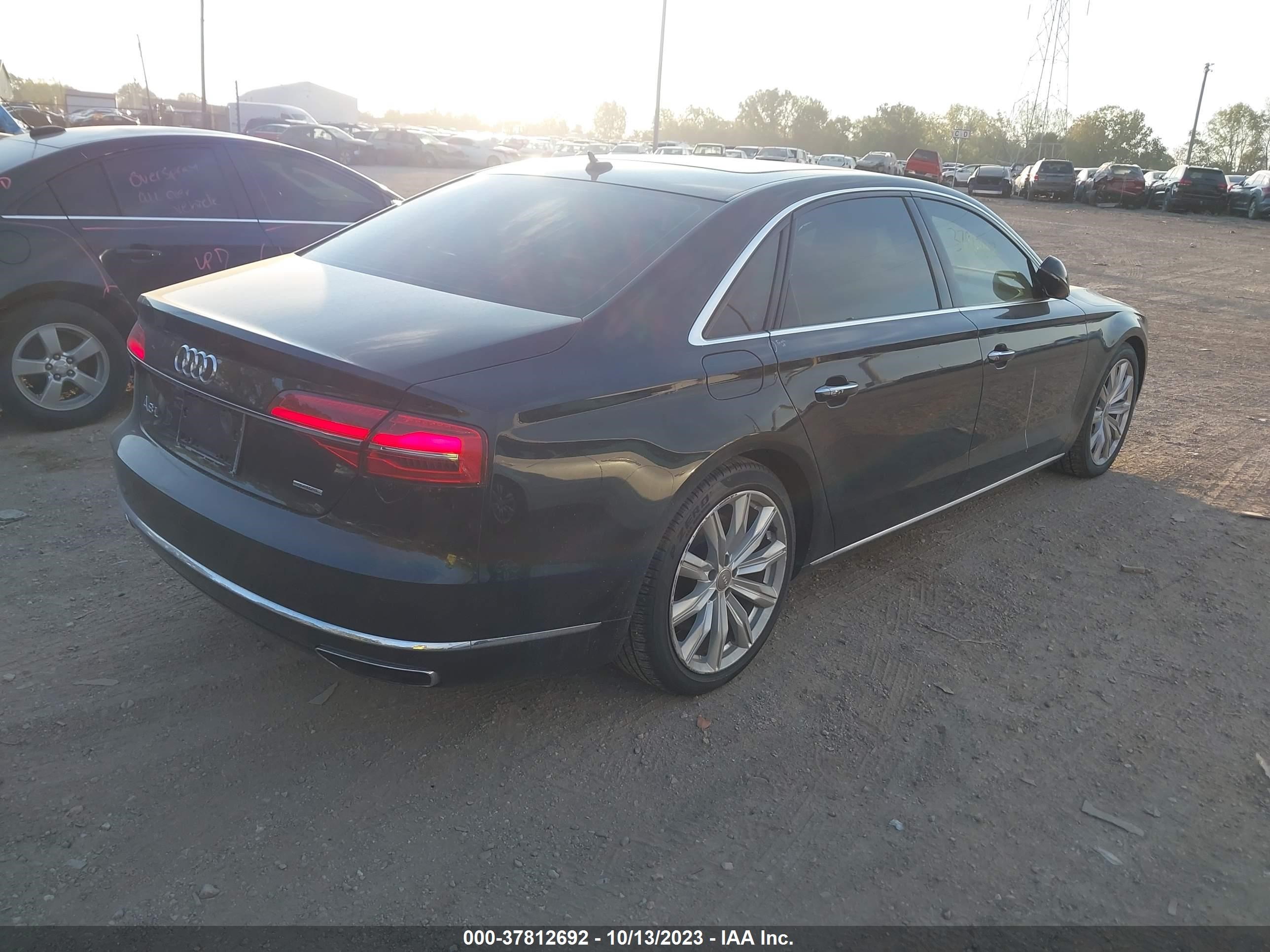 Photo 3 VIN: WAU34AFD1GN002657 - AUDI A8 