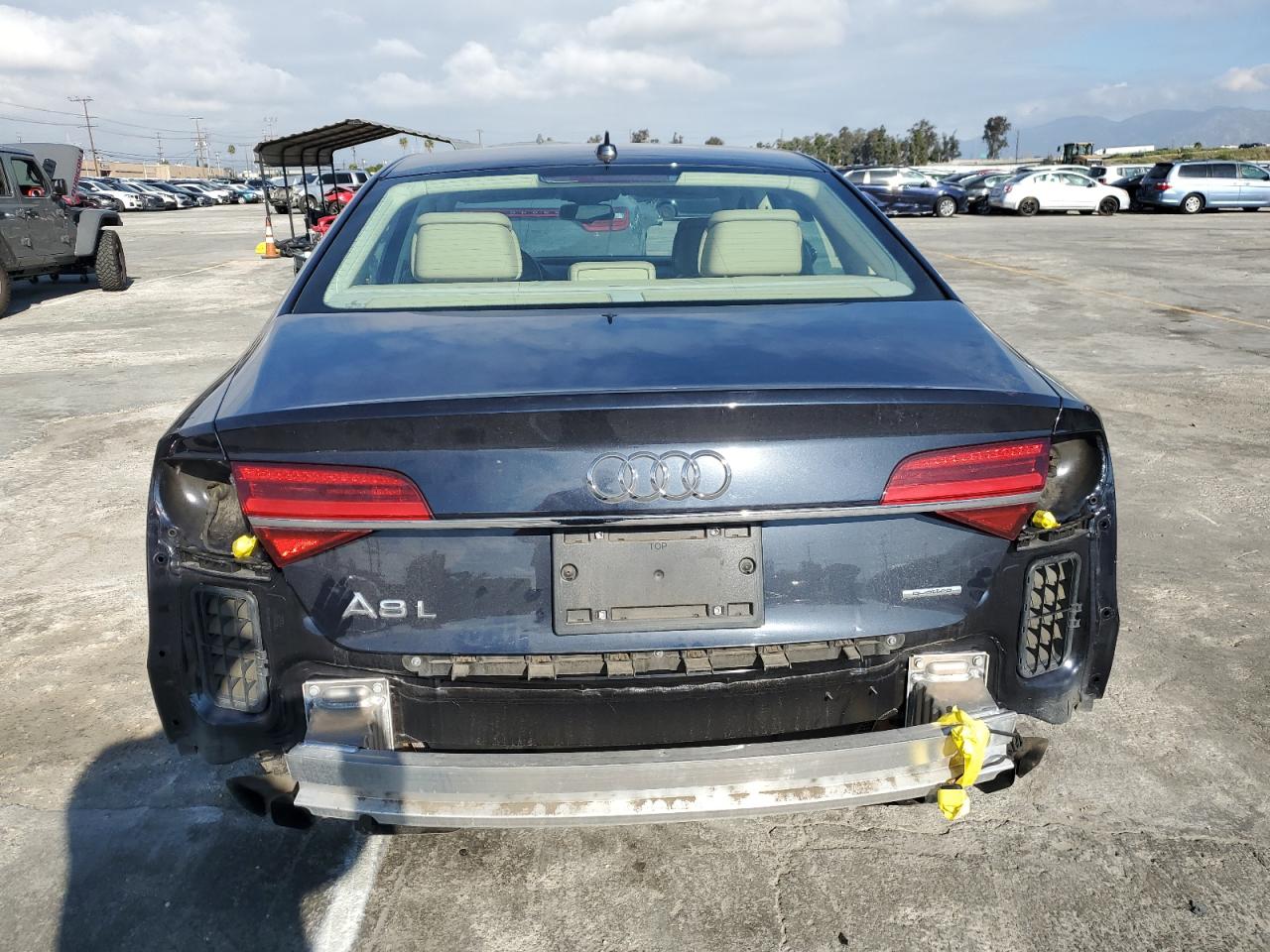 Photo 5 VIN: WAU3GAFD2FN036113 - AUDI A8 