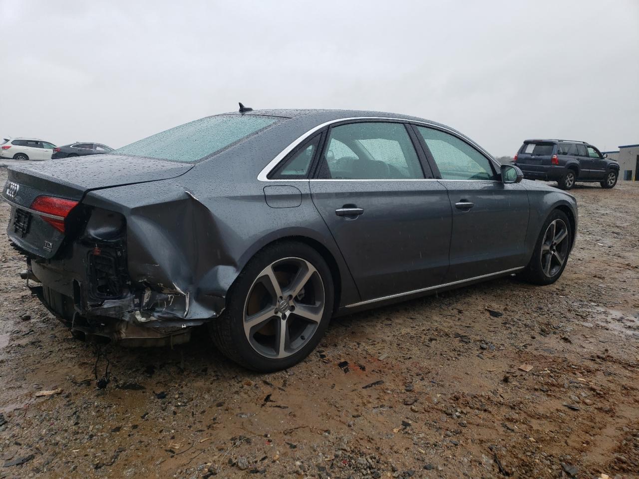 Photo 2 VIN: WAU3MAFD6FN032705 - AUDI A8 