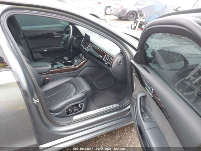 Photo 4 VIN: WAU43AFD0JN000722 - AUDI A8 L 