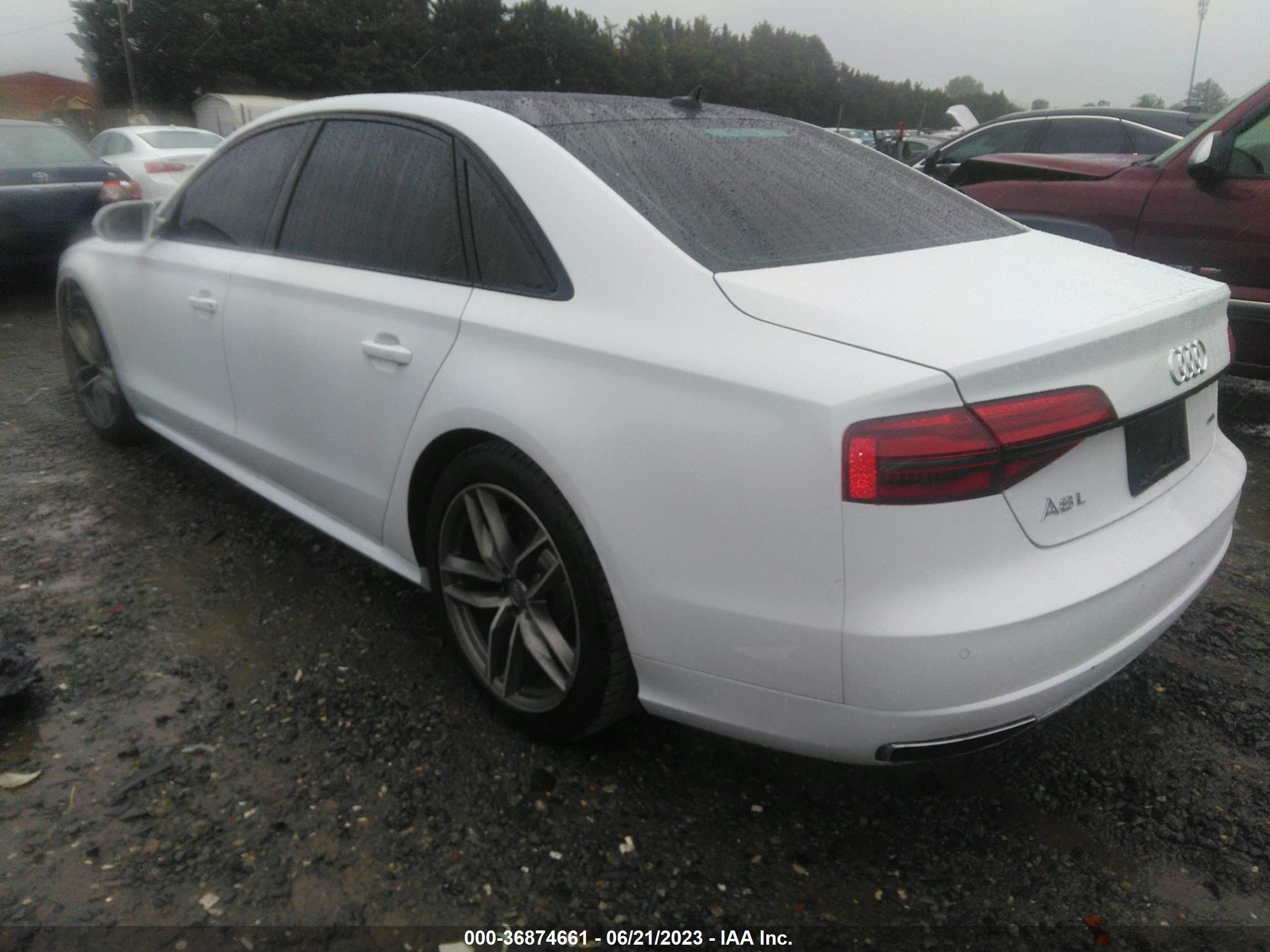 Photo 2 VIN: WAU44AFD4HN020883 - AUDI A8 