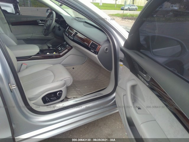 Photo 4 VIN: WAU44AFD8HN009353 - AUDI A8 L 