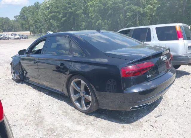 Photo 2 VIN: WAU44AFD8JN000562 - AUDI A8 