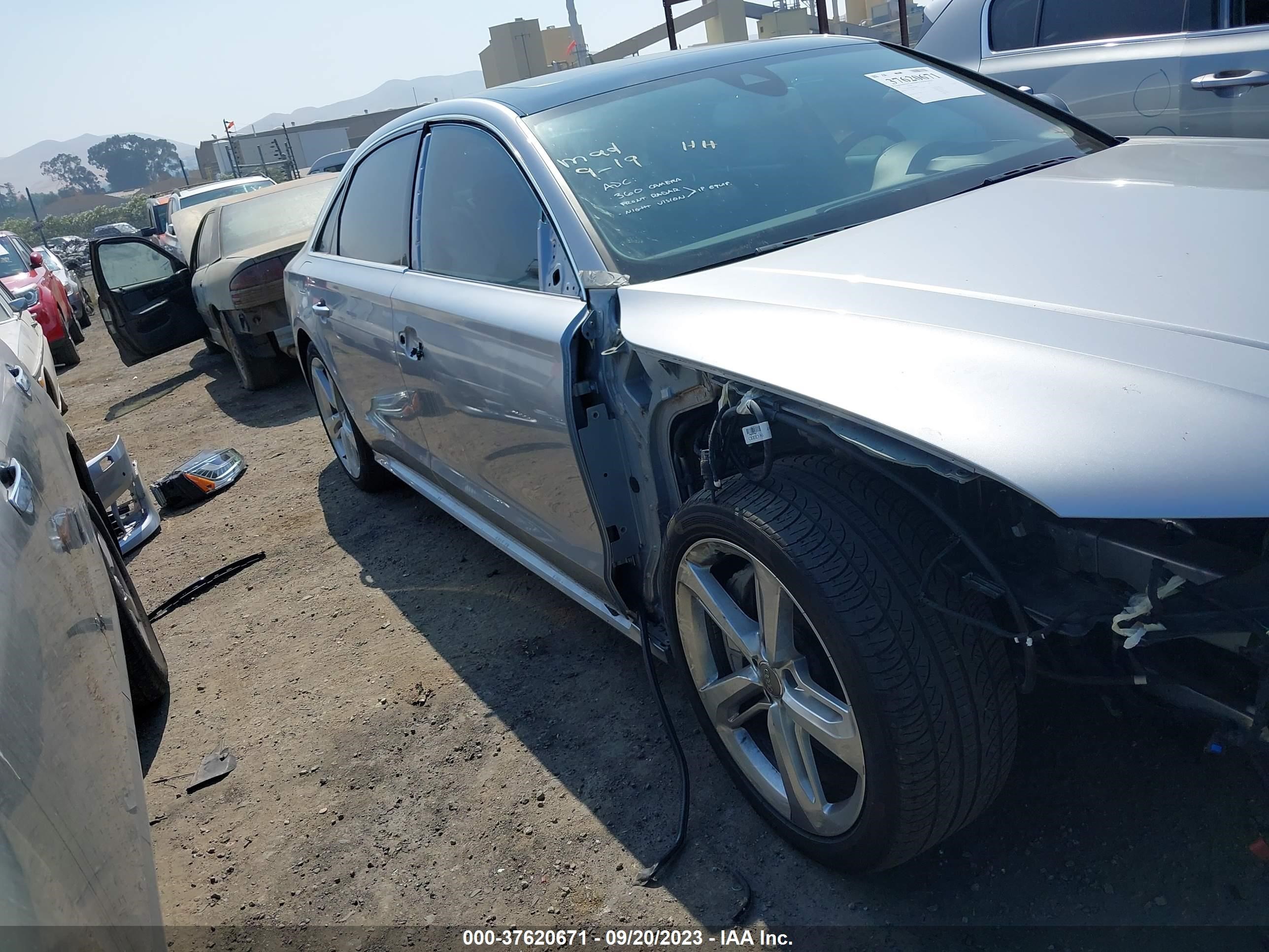 Photo 13 VIN: WAU44AFD9JN000683 - AUDI A8 