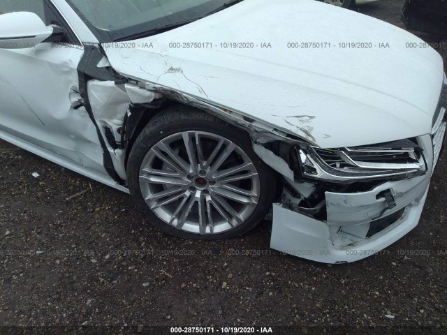 Photo 5 VIN: WAU44AFDXHN020385 - AUDI A8 