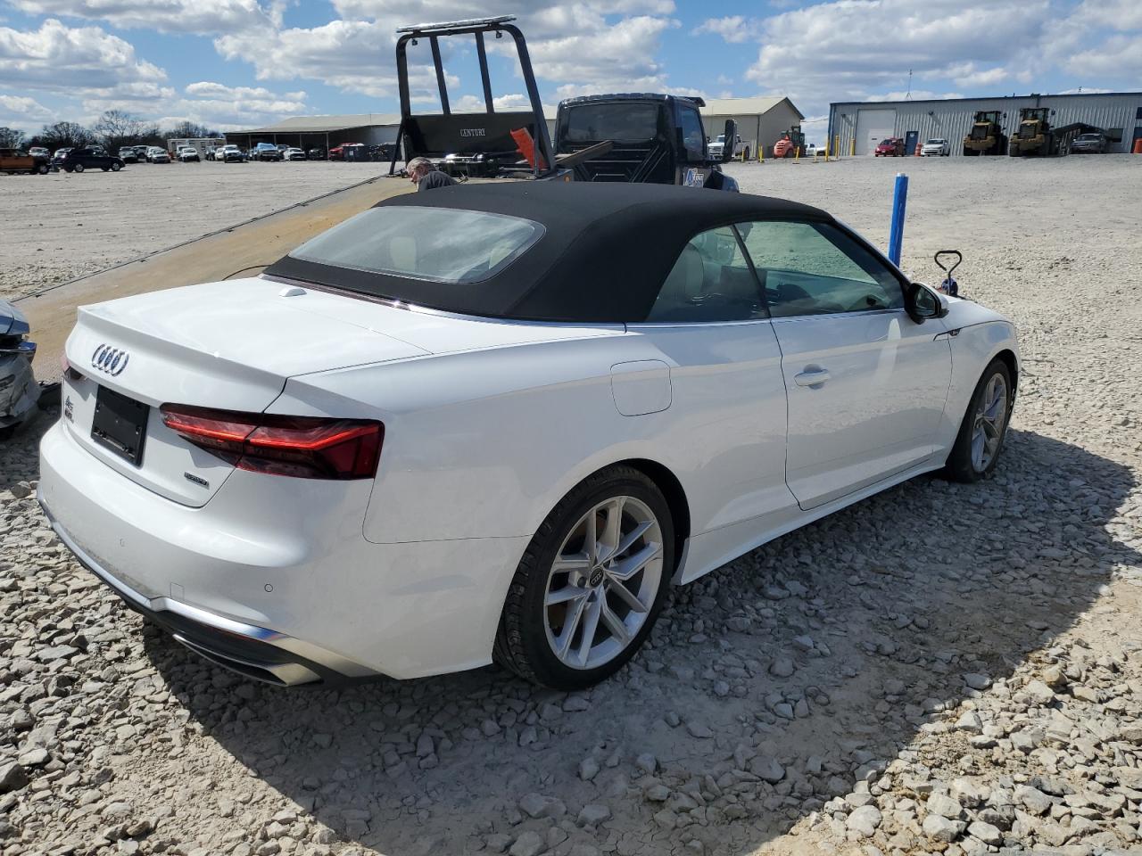 Photo 2 VIN: WAU4AGF53RN000257 - AUDI A5 