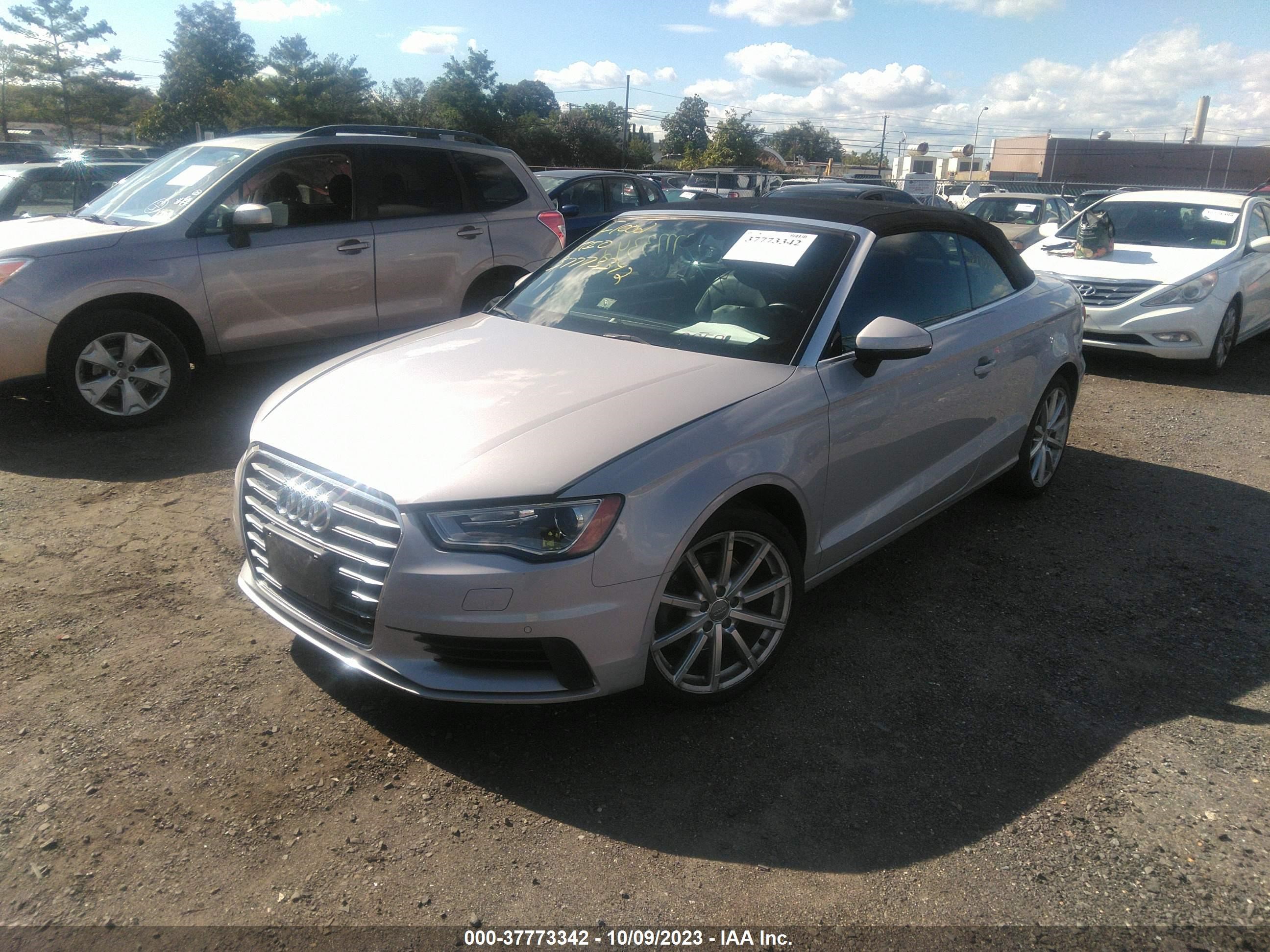 Photo 1 VIN: WAU7FLFF8F1119585 - AUDI A3 