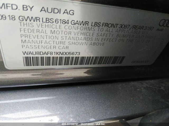 Photo 8 VIN: WAU8DAF81KN005673 - AUDI A8 