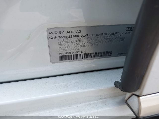 Photo 8 VIN: WAU8DAF84KN014819 - AUDI A8 