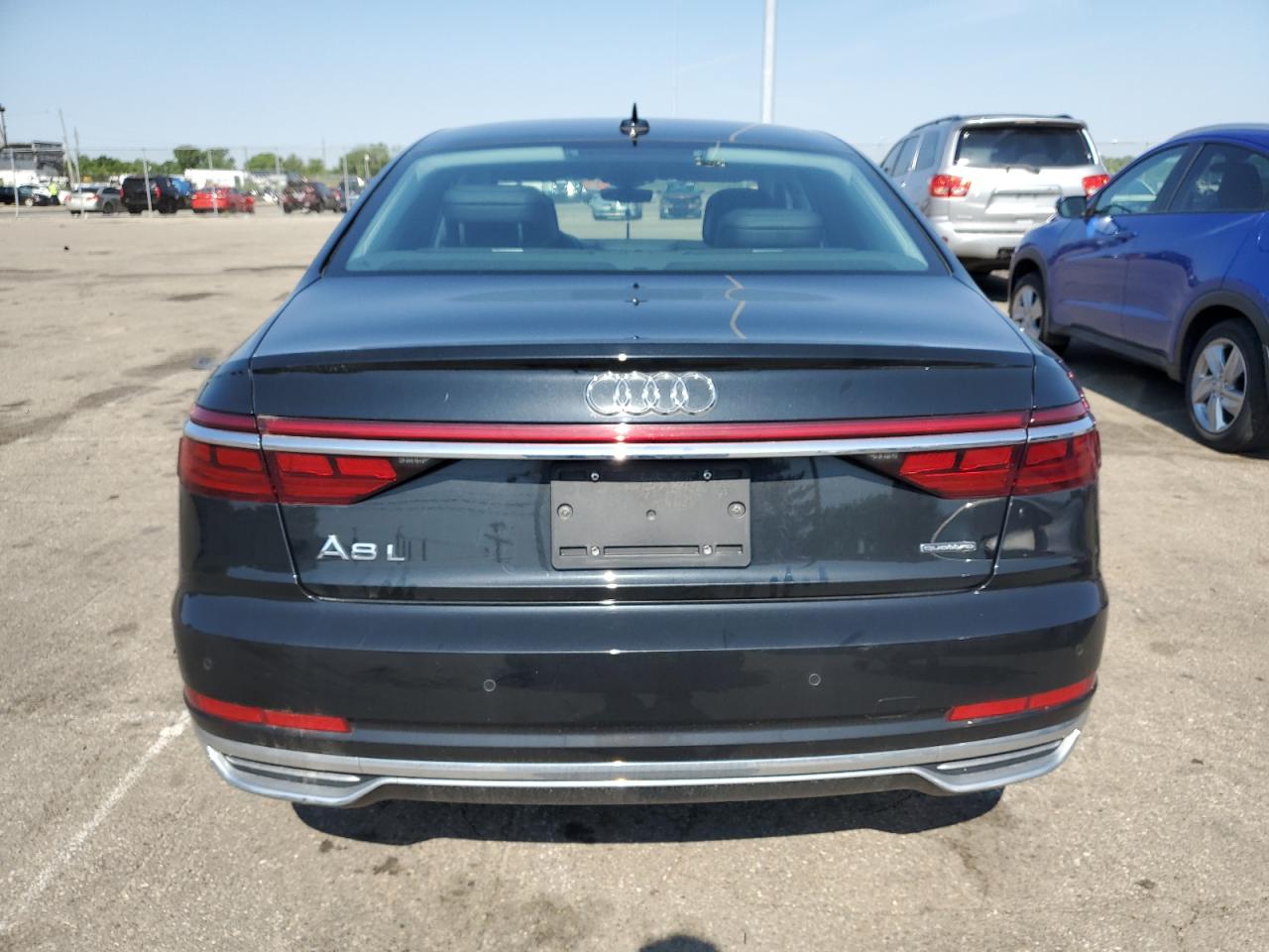 Photo 5 VIN: WAU8DAF85KN015512 - AUDI A8 