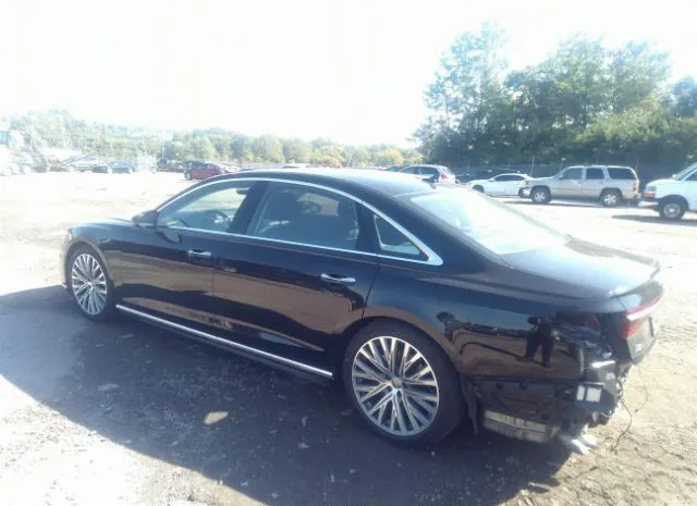 Photo 2 VIN: WAU8DAF88KN002950 - AUDI A8 