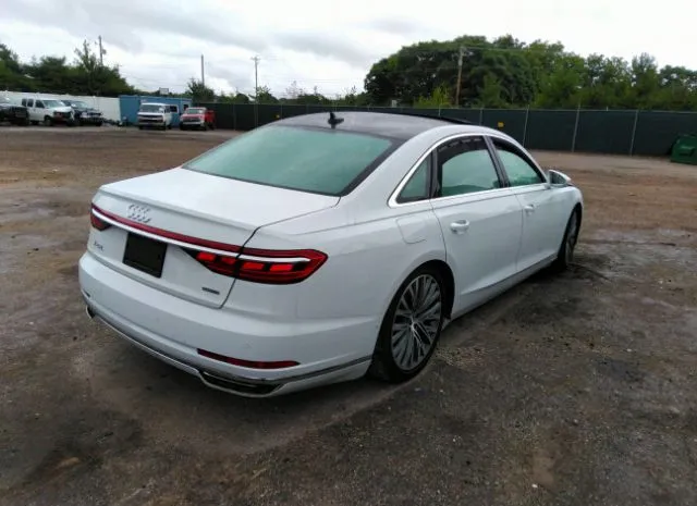 Photo 3 VIN: WAU8DAF8XKN010418 - AUDI A8 