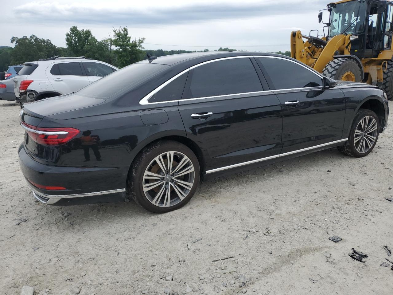 Photo 2 VIN: WAU8EAF83KN024108 - AUDI A8 