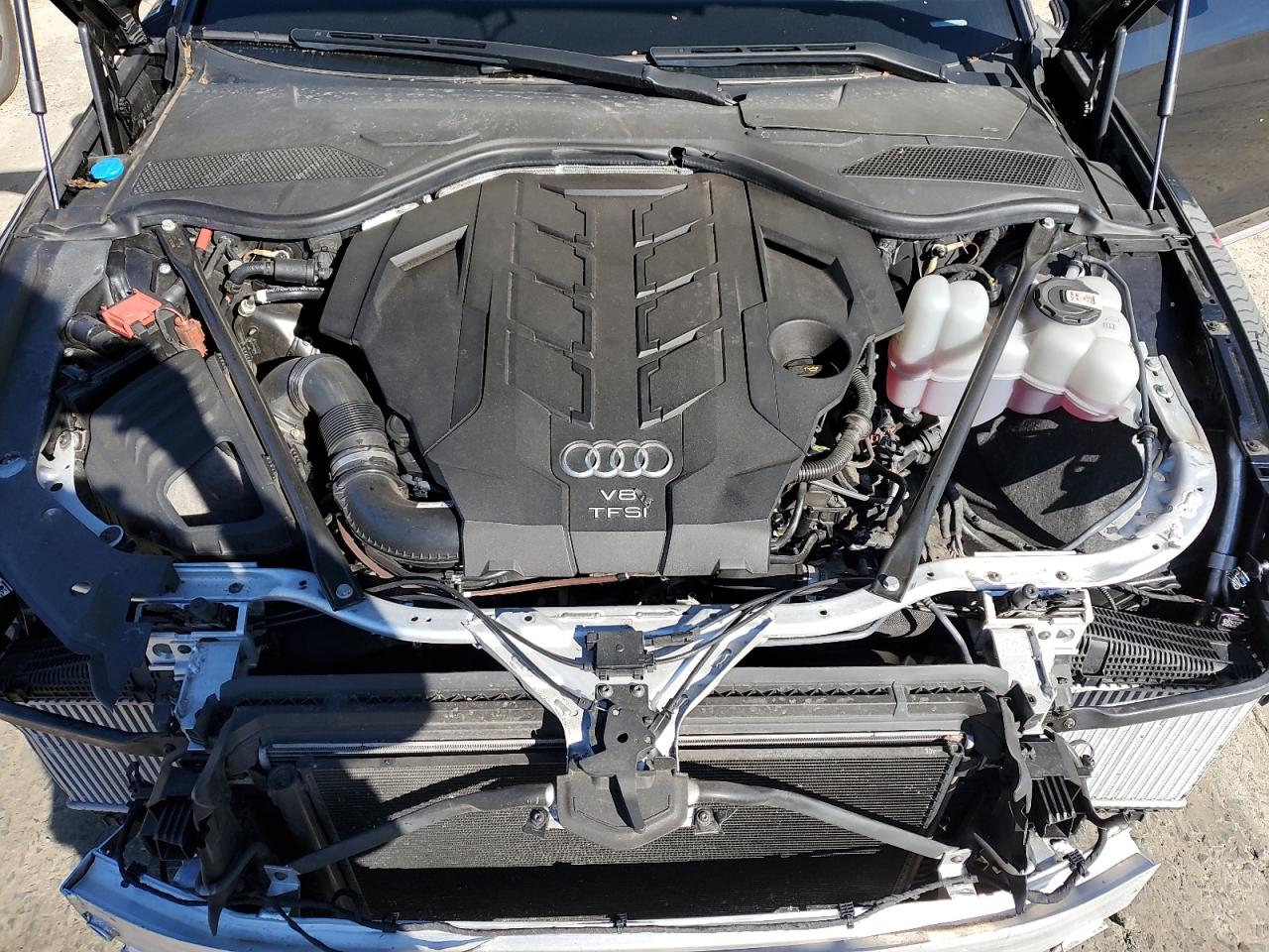 Photo 10 VIN: WAU8EAF83LN010663 - AUDI A8 