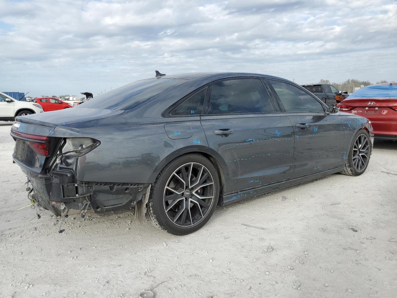 Photo 2 VIN: WAU8SAF87LN001084 - AUDI S8 