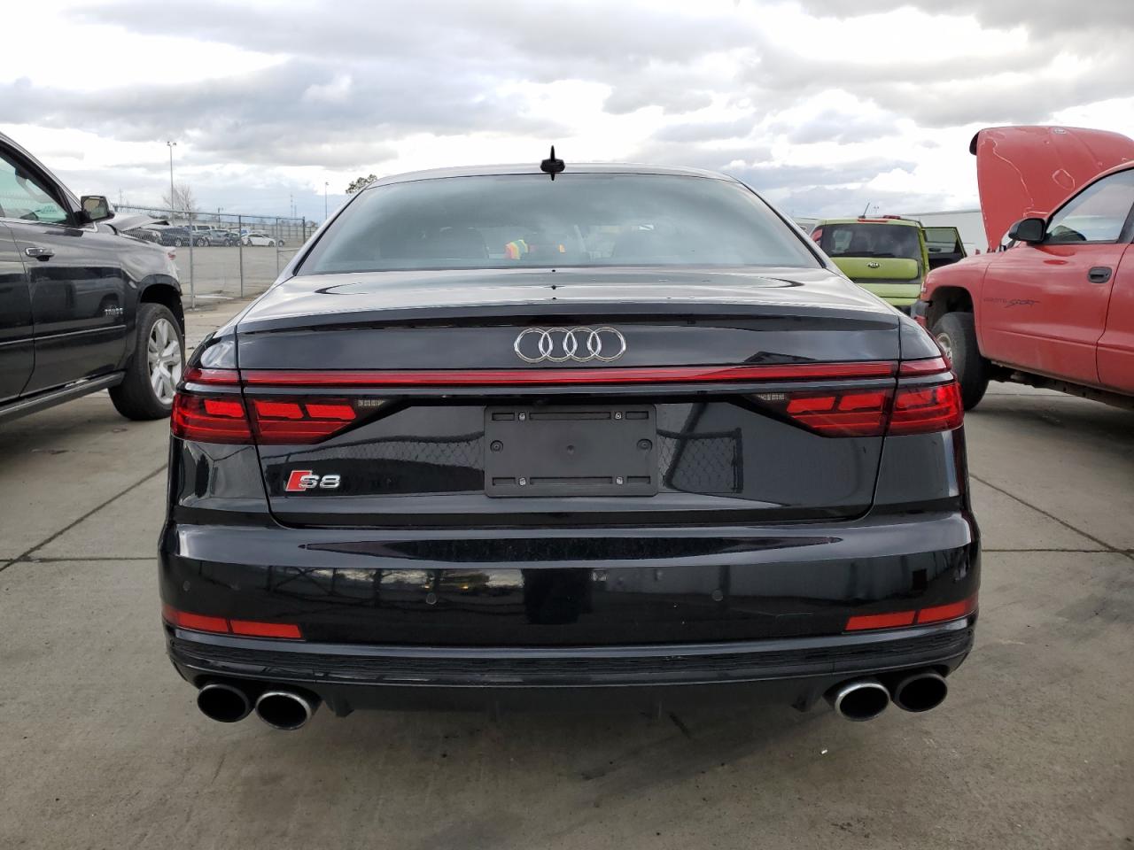 Photo 5 VIN: WAU8SAF89LN003824 - AUDI S8 