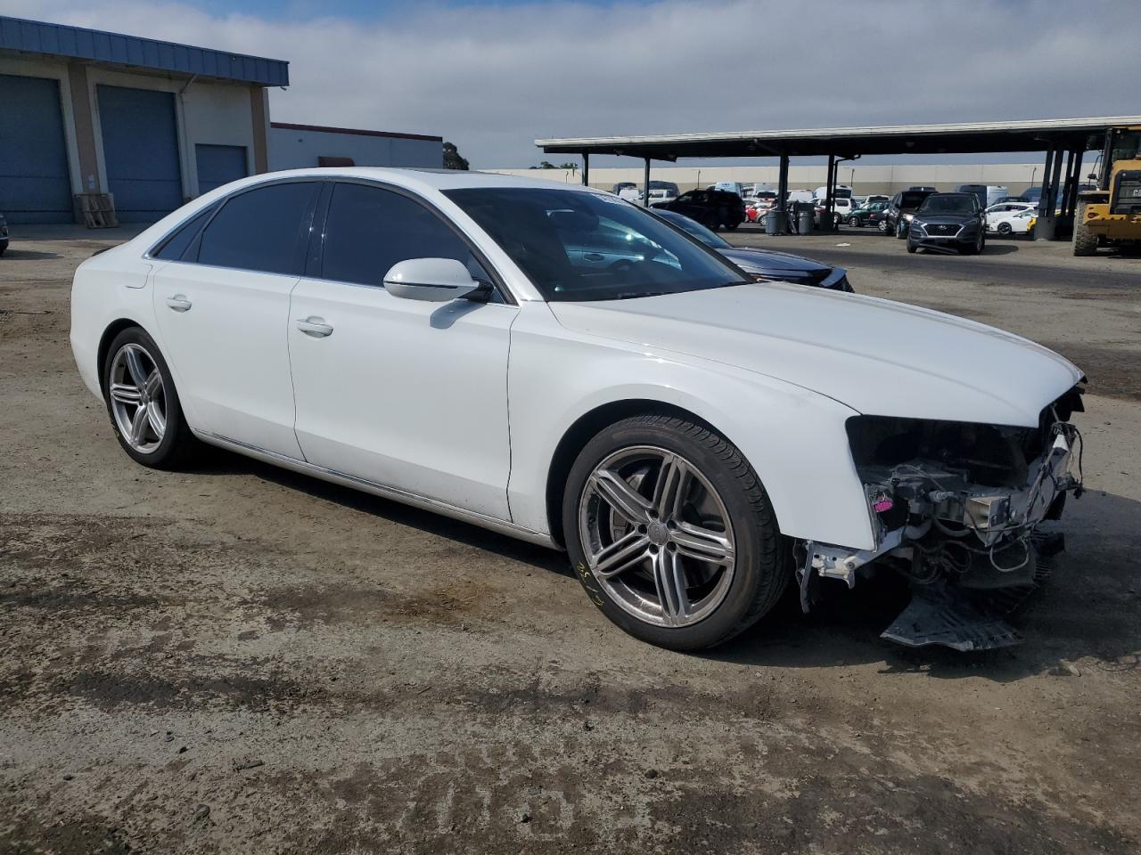 Photo 3 VIN: WAUA2AFD9DN015763 - AUDI A8 