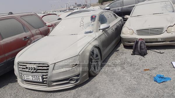 Photo 2 VIN: WAUA2BFD1DN010594 - AUDI S8 