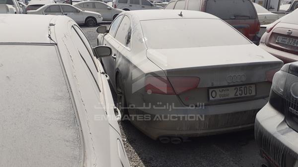 Photo 3 VIN: WAUA2BFD1DN010594 - AUDI S8 